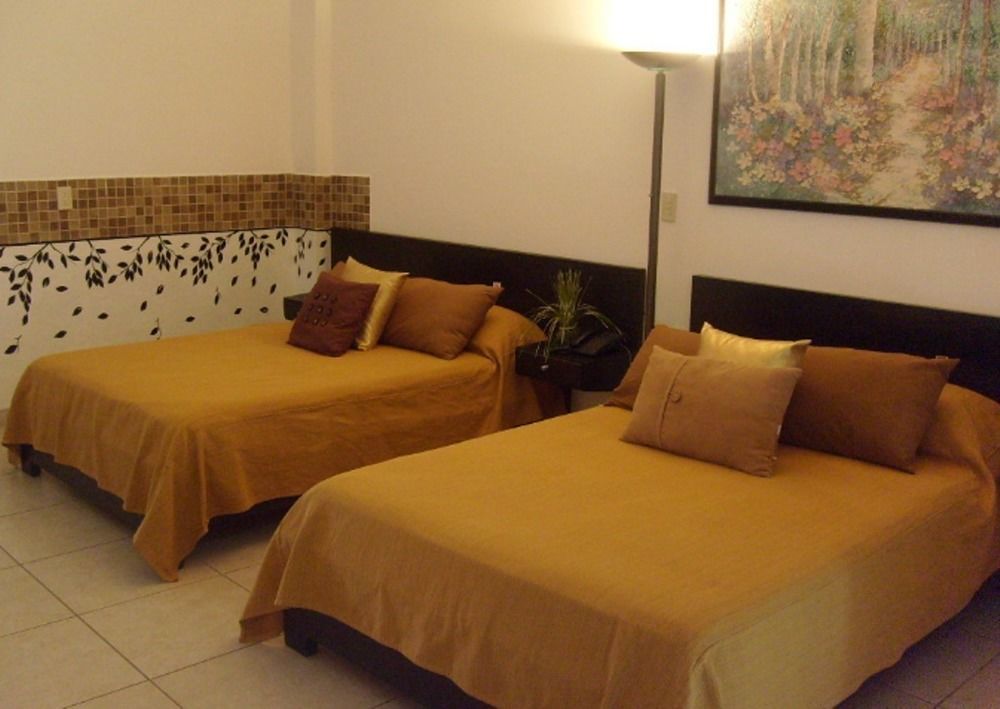 Hotel & Suites Mo Sak 타파출라 외부 사진