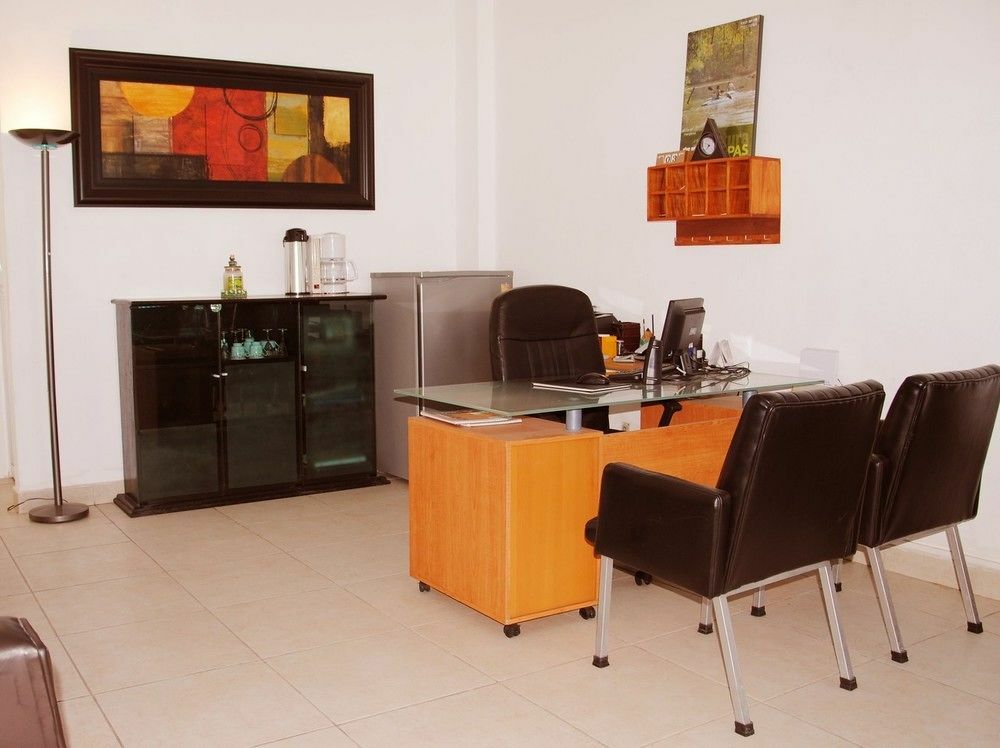 Hotel & Suites Mo Sak 타파출라 외부 사진