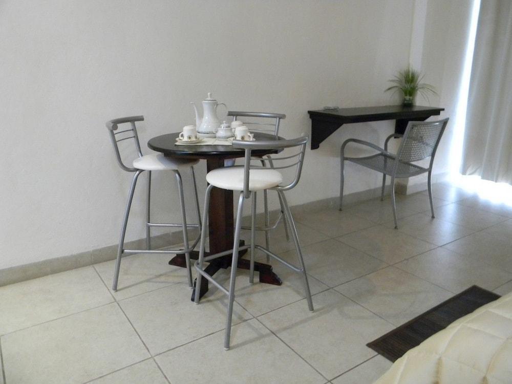 Hotel & Suites Mo Sak 타파출라 외부 사진